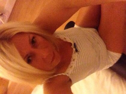 BLONDEmilf46, Redruth, Cornwall