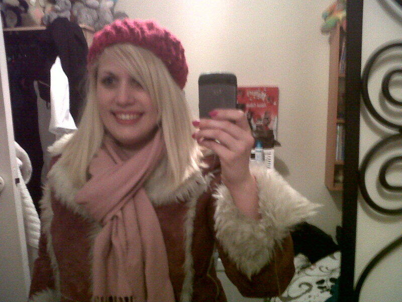 louise25xxx, Esher, Surrey