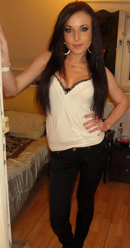 deimantinelialyte, Romford, London