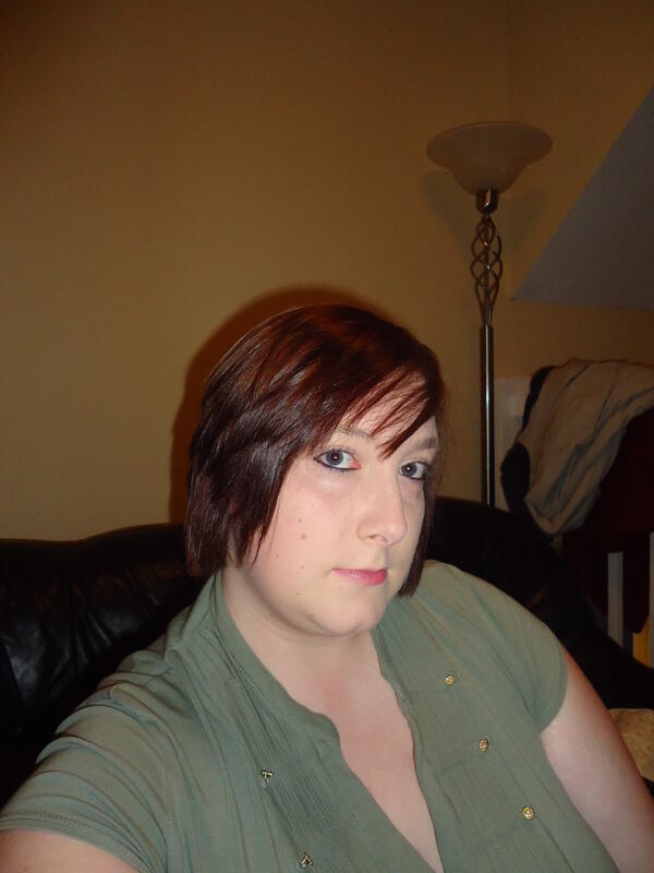 bubbly_BRUNETTE_999, Buckfast, Devon
