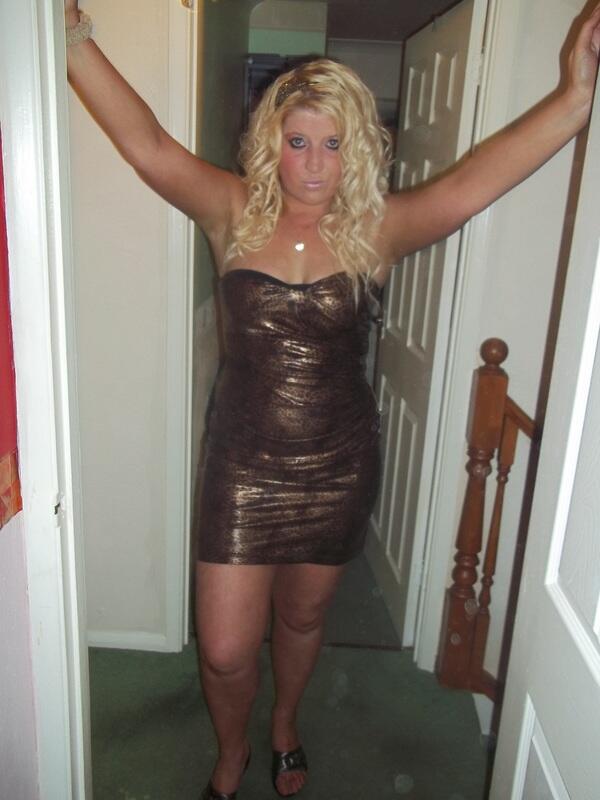 xkinkykimx, Trowbridge, Wiltshire