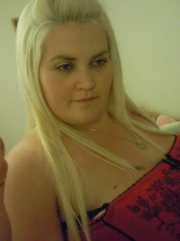 julie42g, Aldershot, Hampshire