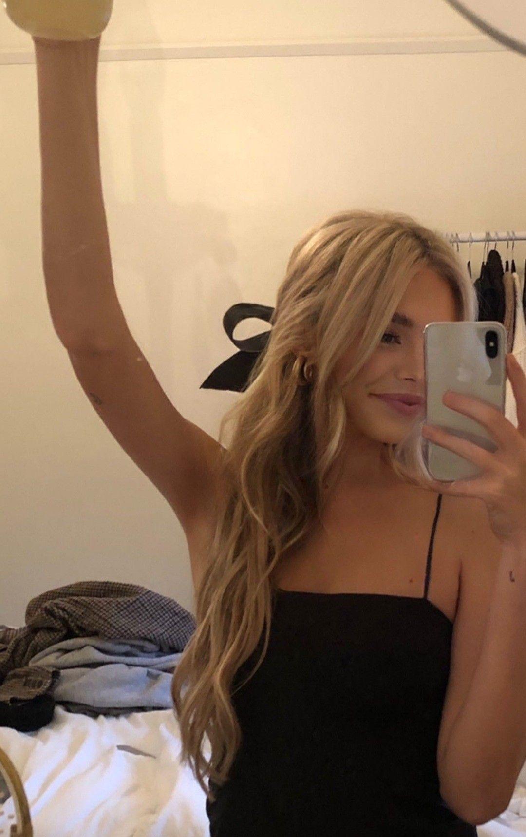 Blondesweety, Bolton
