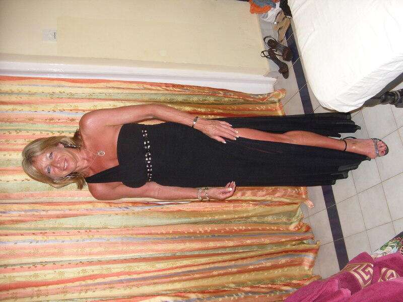 Blueyebabe62, Camberley, Surrey