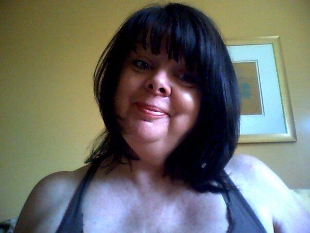 hotREDlips23, Andover, Hampshire