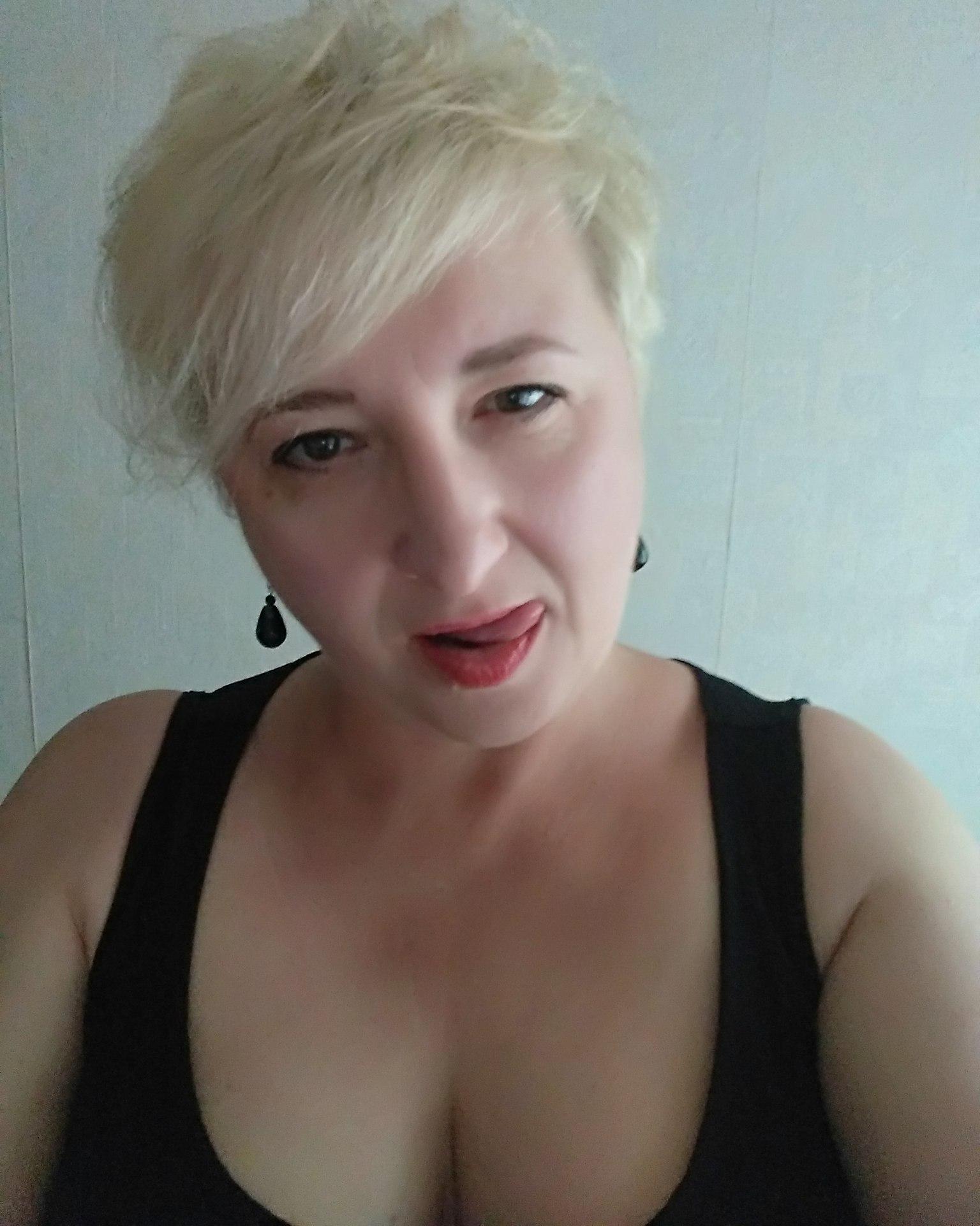 BlondeSluts, Staines, Surrey