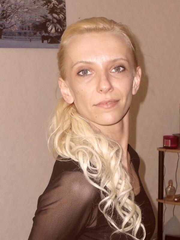 Dobrzynska, Brent, London