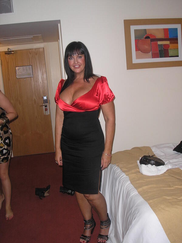 legggybustyjoanne, Doncaster