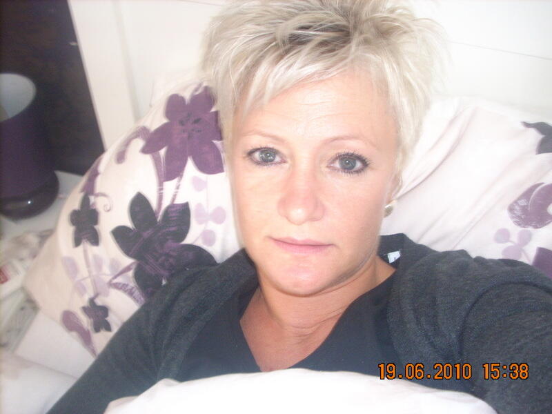 nikkijxx, Rogiet, Monmouthshire