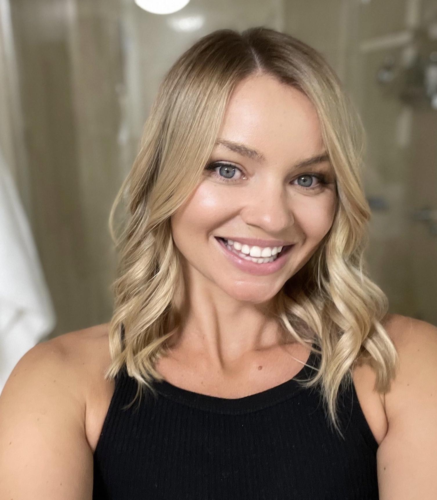 Blondbeauty28, Broadway, Worcestershire
