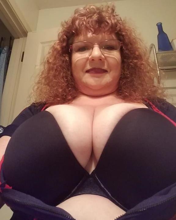 SuckableMilf, High Wycombe, Buckinghamshire