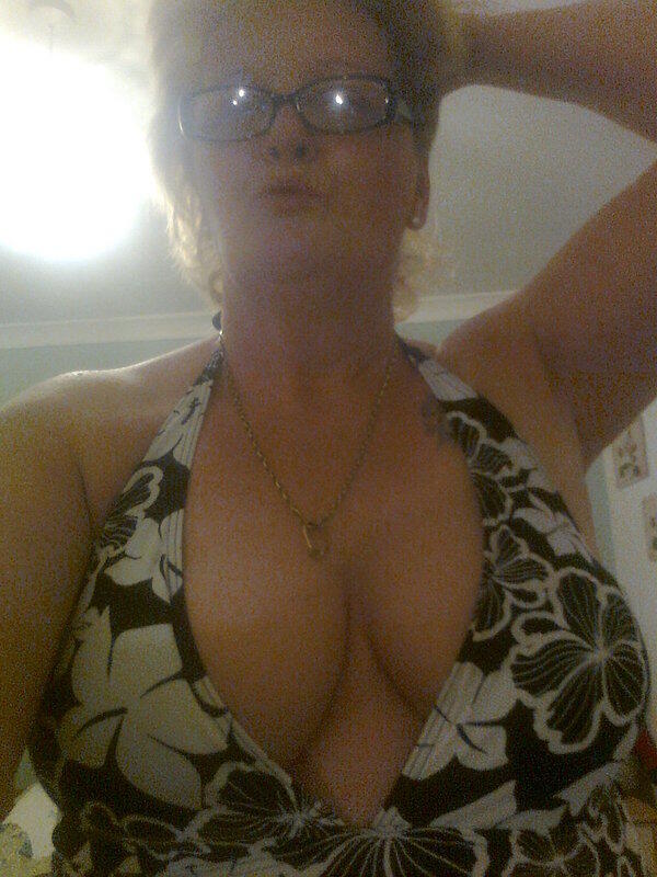 5greatlips5, Airdrie, North Lanarkshire