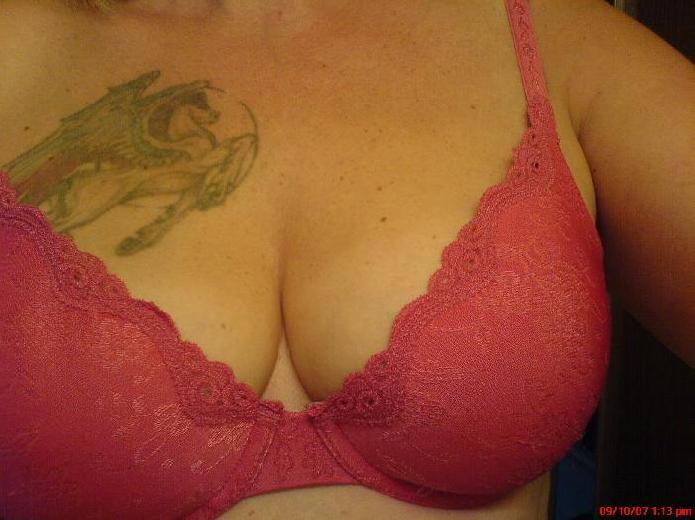 2hornydi, Sulhamstead, West Berkshire