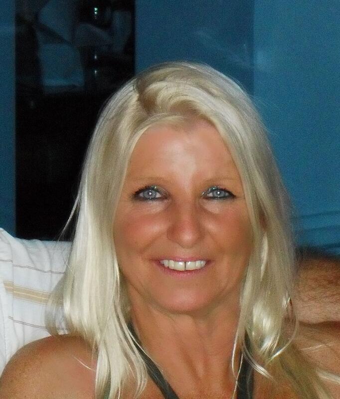 lezlee_56, Hampshire