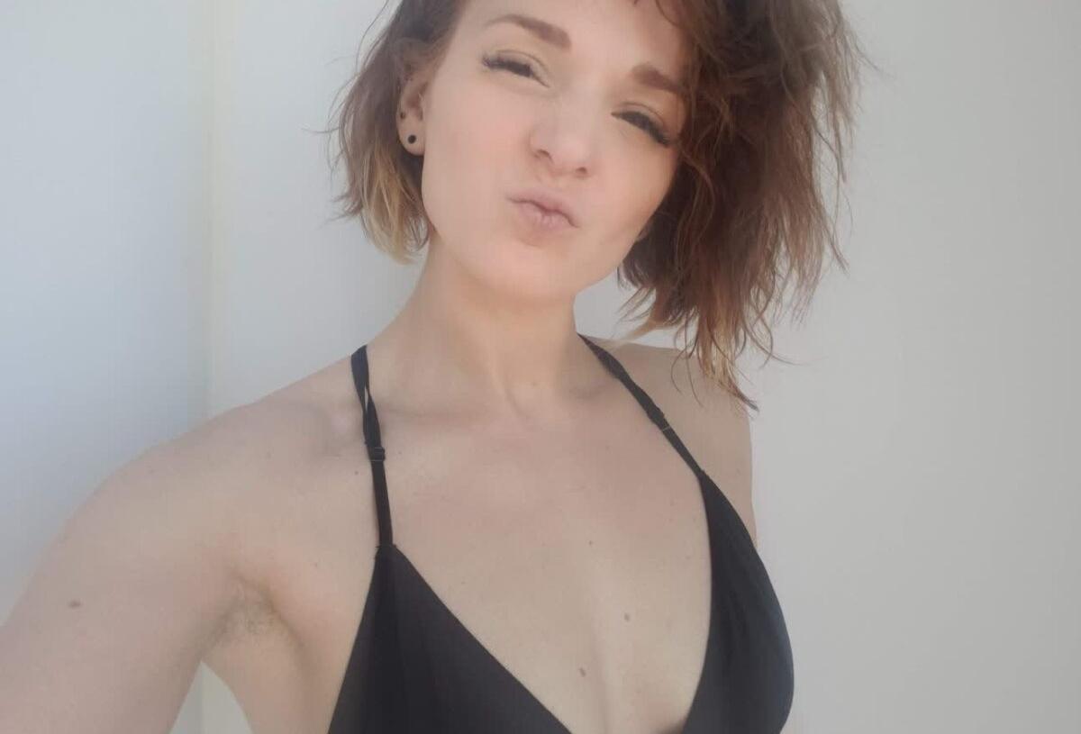 Annafour44, Rochester, Medway