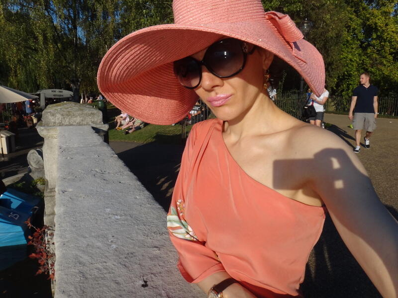 olga348, Barking, London
