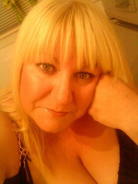 Glittery40, Aldershot, Hampshire