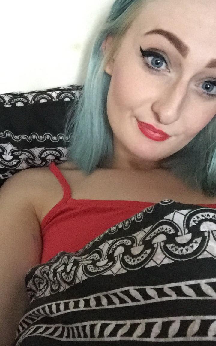 Haileybumsxx, Whyteleafe, Surrey