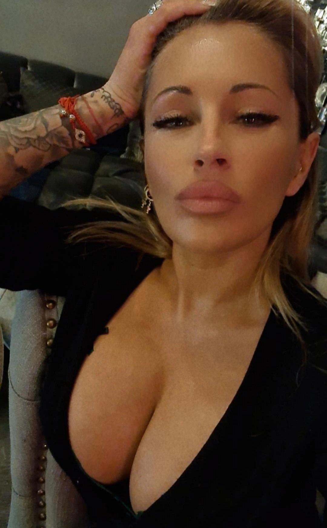 PrettyLittleBtch, Chepping Wycombe, Buckinghamshire