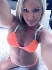 xxxwife69, Windlesham, Surrey